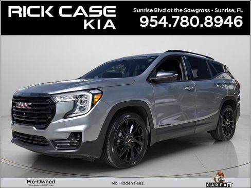 Used 2023 GMC Terrain SLT w/ Tech Package FWD image 1