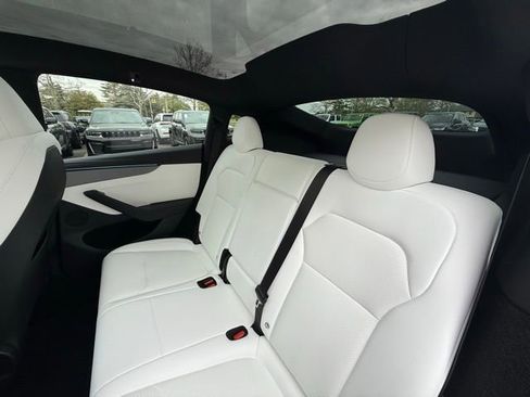 Used 2026 Tesla Model Y Long Range AWD/4WD image 43