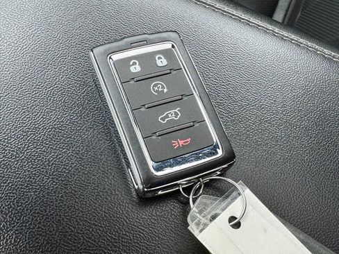 Used 2024 Jeep Grand Cherokee L Limited w/ Luxury Tech Group II AWD/4WD image 37