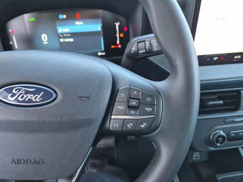 New 2025 Ford Maverick XL image 24