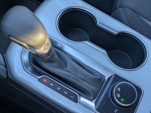 Used 2023 Chevrolet Blazer LT image 22