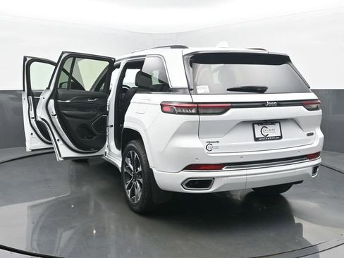 Used 2023 Jeep Grand Cherokee Overland AWD/4WD image 56