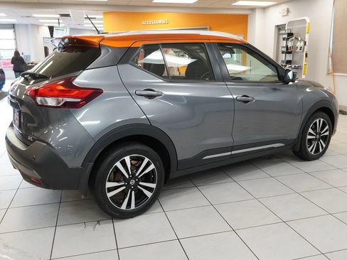 Used 2020 Nissan Kicks SR FWD image 11