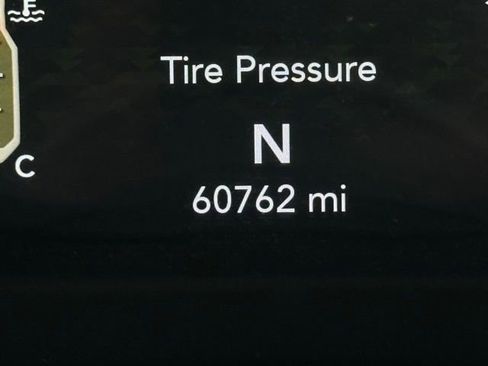 Used 2018 Jeep Wrangler Unlimited Sahara image 29