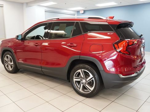 Used 2021 GMC Terrain SLT FWD image 7