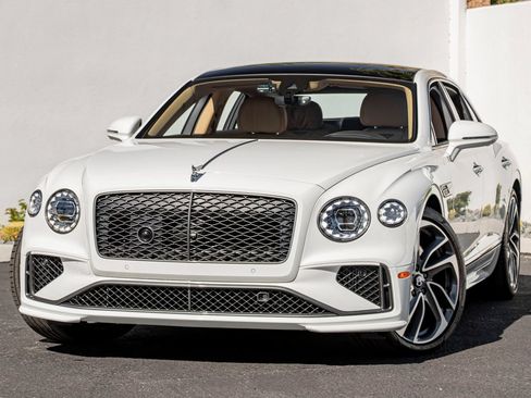 Used 2025 Bentley Flying Spur Plug-In Hybrid AWD/4WD image 7