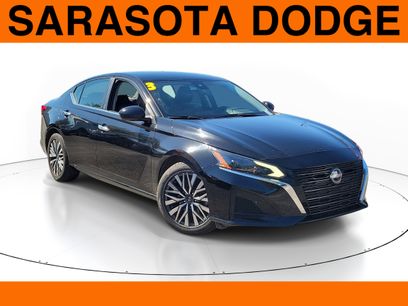 Used 2023 Nissan Altima 2.5 SV