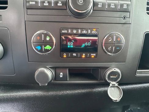 Used 2012 Chevrolet Silverado 1500 LT AWD/4WD image 22