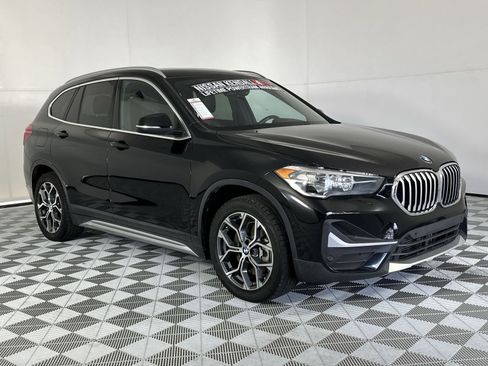 Used 2021 BMW X1 xDrive28i AWD/4WD image 2