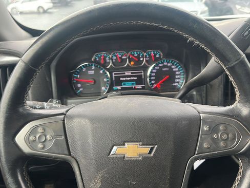 Used 2018 Chevrolet Silverado 1500 LT w/ LT Eassist Package image 10