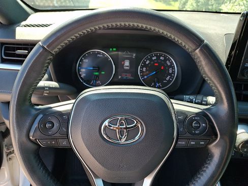 Used 2022 Toyota RAV4 SE w/ Convenience Package AWD/4WD image 20