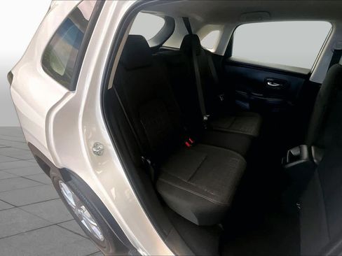 Used 2024 Honda HR-V LX image 17
