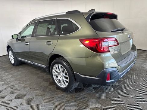Used 2018 Subaru Outback 2.5i Touring AWD/4WD image 6