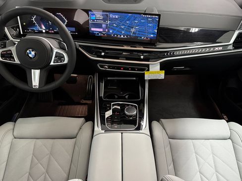 Used 2026 BMW X5 sDrive40i w/ M Sport Package RWD image 16