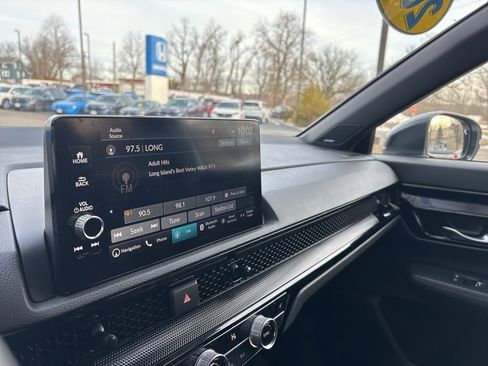 Used 2024 Honda CR-V Sport Touring image 18