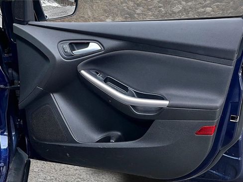 Used 2016 Ford Focus Titanium image 20