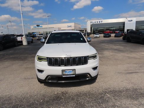 Used 2018 Jeep Grand Cherokee Limited w/ Luxury Group II image 5