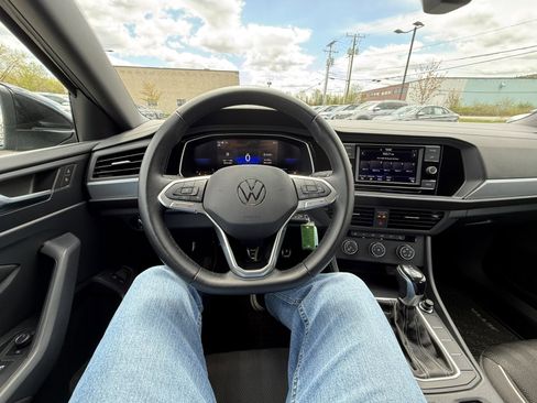 Certified 2024 Volkswagen Jetta Sport FWD image 12