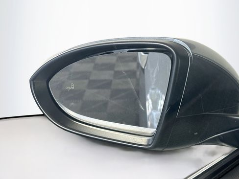 Used 2025 Volkswagen Jetta SE FWD image 16