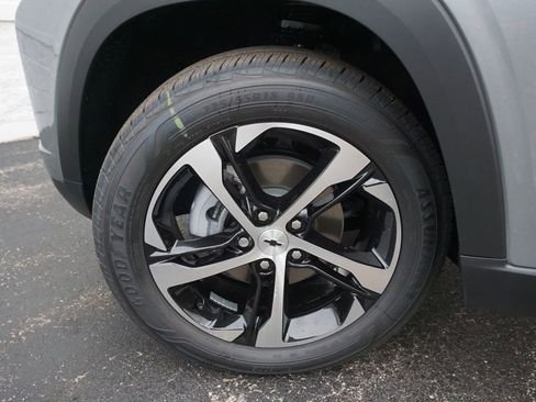 New 2026 Chevrolet Trax RS w/ Driver Confidence Package FWD image 25