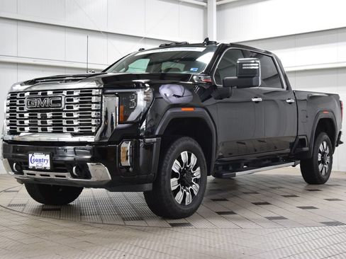 Used 2025 GMC Sierra 2500 Denali w/ Denali Reserve Package AWD/4WD image 3