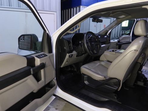 Used 2018 Ford F150 XL w/ Equipment Group 101A Mid image 17