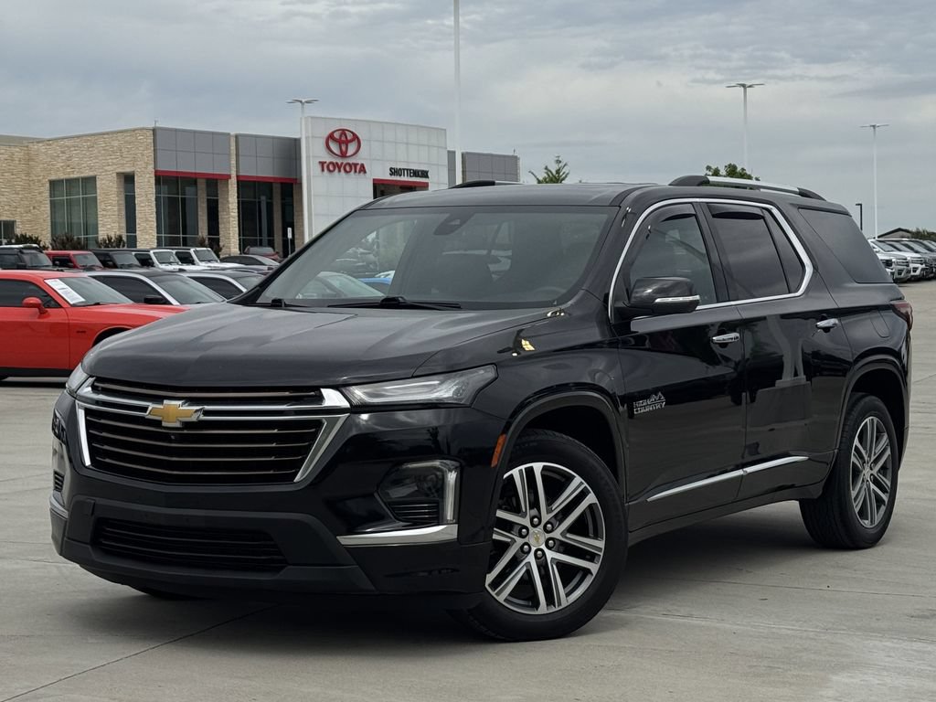 Used 2023 Chevrolet Traverse High Country w/ LPO, Floor Liner Package AWD/4WD image 2
