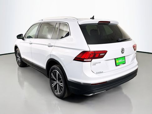 Used 2019 Volkswagen Tiguan SEL AWD/4WD image 7