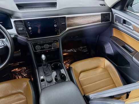 Used 2019 Volkswagen Atlas SEL Premium image 28