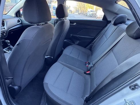 Used 2020 Hyundai Accent SE image 9