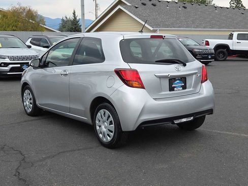 Used 2016 Toyota Yaris L FWD image 12
