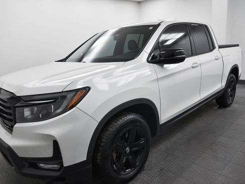 Used 2022 Honda Ridgeline Black Edition image 3