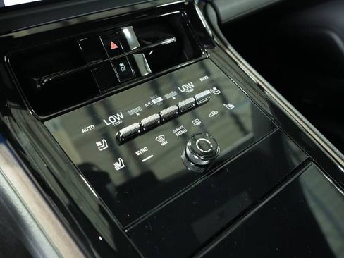 Used 2025 Porsche Panamera 4 AWD/4WD image 23