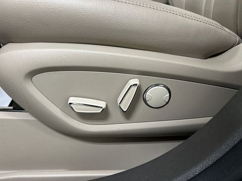 Used 2023 Lincoln Nautilus AWD w/ Premium Package image 10