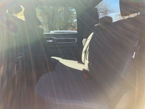 Used 2024 RAM 2500 Big Horn w/ Sport Appearance Package AWD/4WD image 15