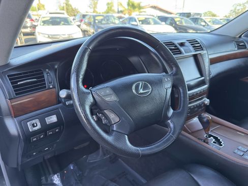 Used 2010 Lexus LS 460 Base 4dr Sedan image 16