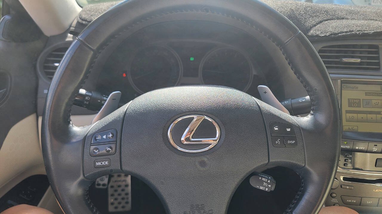 Used 2010 Lexus IS 250 w/ Preferred Accessory Package RWD image 27