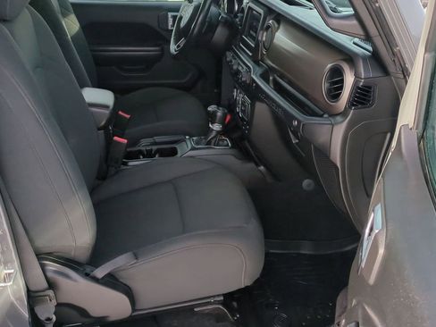 Used 2020 Jeep Wrangler Unlimited Willys image 24