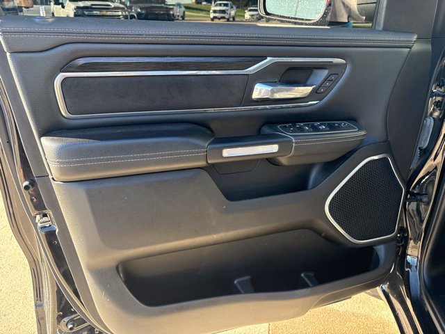 Used 2023 RAM 1500 Laramie AWD/4WD image 12