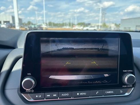 New 2026 Nissan Rogue SV image 17