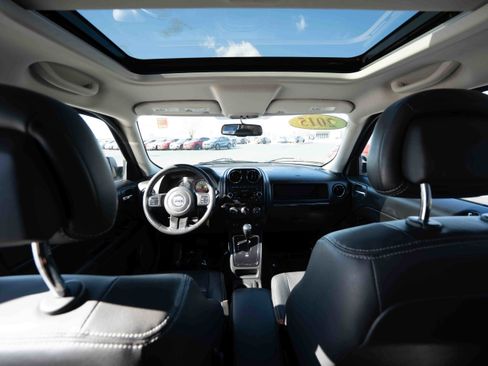 Used 2015 Jeep Patriot High Altitude image 19