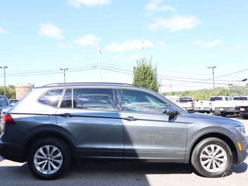 Used 2020 Volkswagen Tiguan S image 6