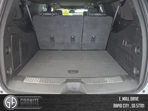 Used 2024 GMC Yukon XL Denali AWD/4WD image 23