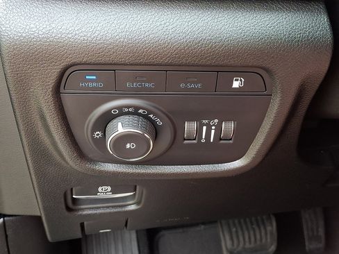 Certified 2023 Jeep Grand Cherokee 4WD 4xe image 28