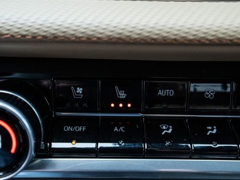 New 2026 Chevrolet Equinox ACTIV w/ Convenience Package III image 31