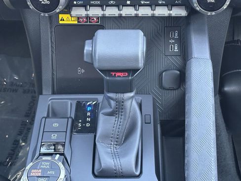 Used 2026 Toyota Tacoma TRD Off-Road w/ TRD Off Road Premium Package AWD/4WD image 21