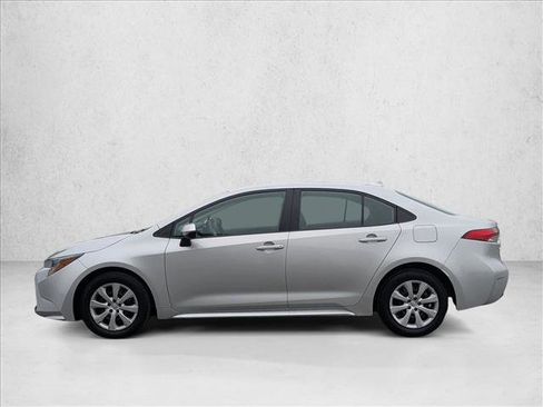 Used 2023 Toyota Corolla LE image 9