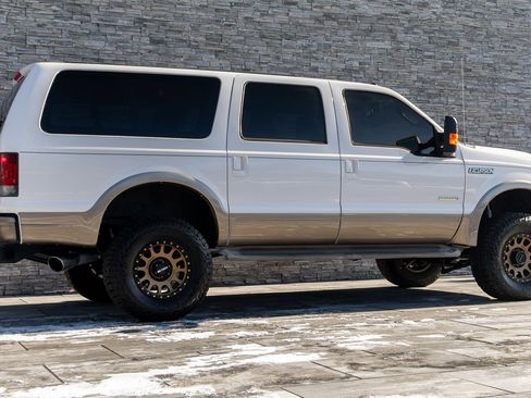 Used 2005 Ford Excursion Eddie Bauer image 11