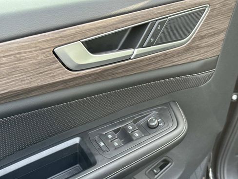 New 2026 Volkswagen Atlas SEL AWD/4WD image 21
