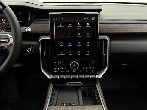 New 2026 GMC Acadia Denali Ultimate w/ LPO, Floor Liner Package AWD/4WD image 33